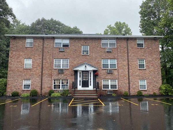 1 Colonial Village Drive, Unit 12, Arlington, MA 02474