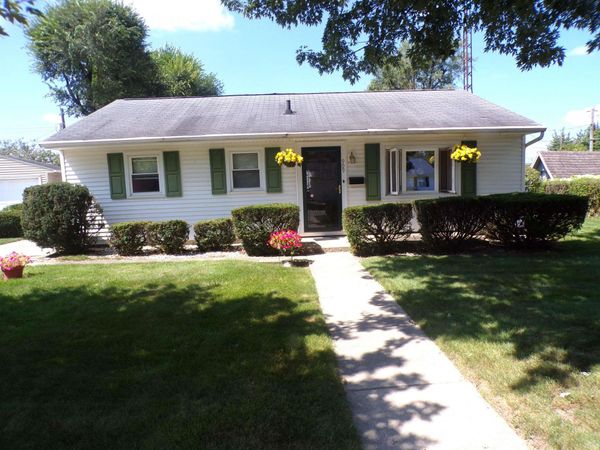 909 N Oxford Drive, Marion, IN 46952