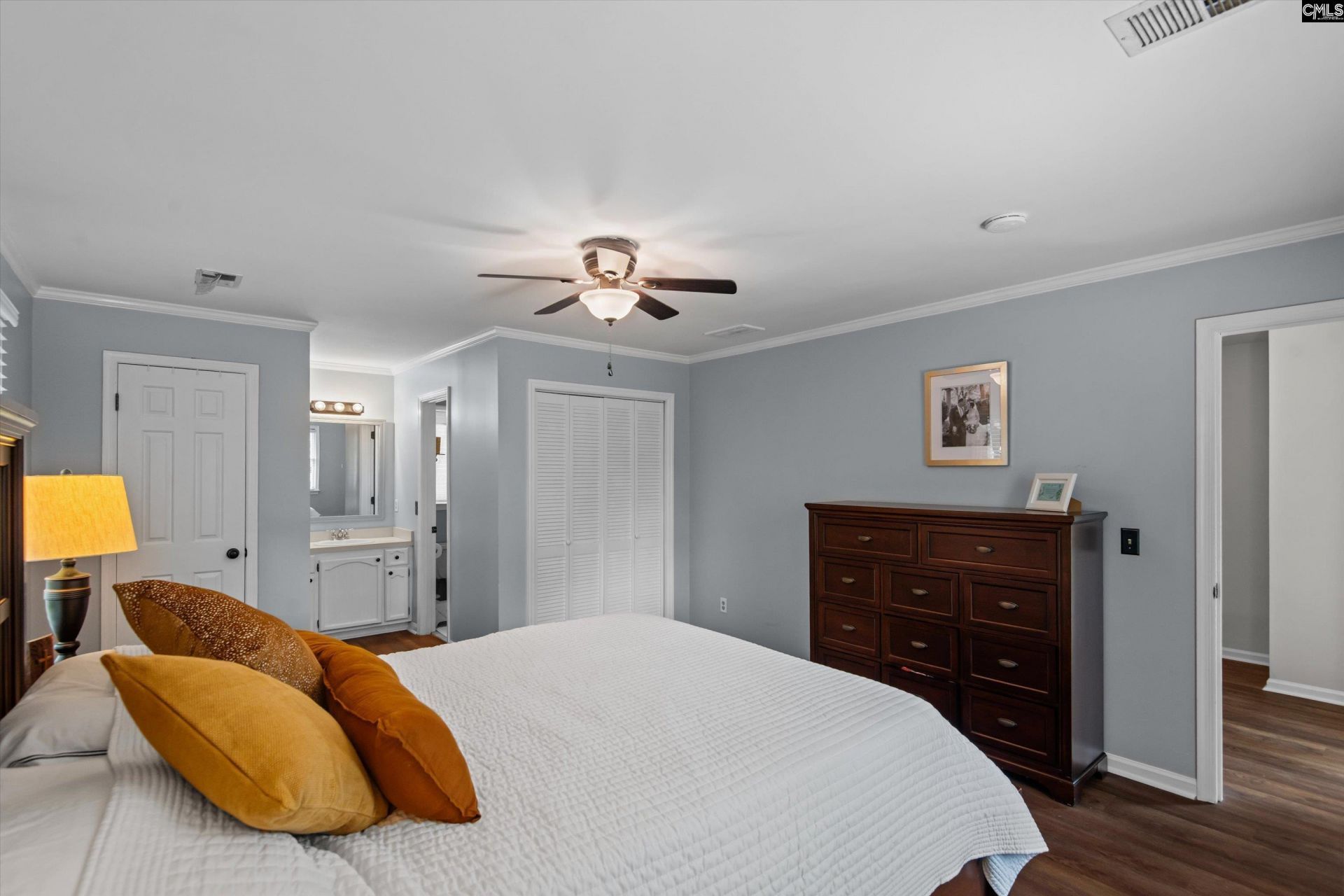 217 Rosebank Drive Photo 12
