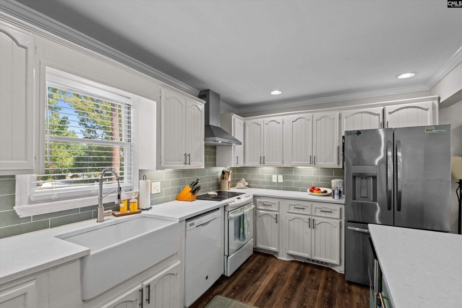 217 Rosebank Drive Photo 6