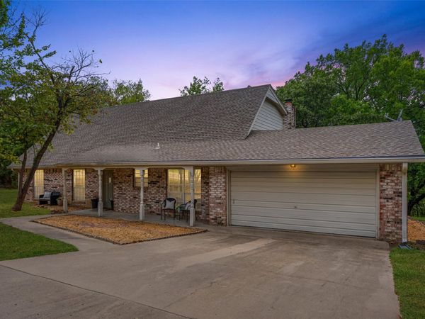 2145 Mountain Drive, Bartlesville, OK 74003
