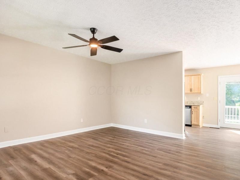 472 Zanesville Avenue, Thornville, OH 43076 Photo 6