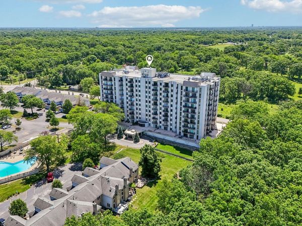 190 S Wood Dale Road , Unit 1105, Wood Dale, IL 60191