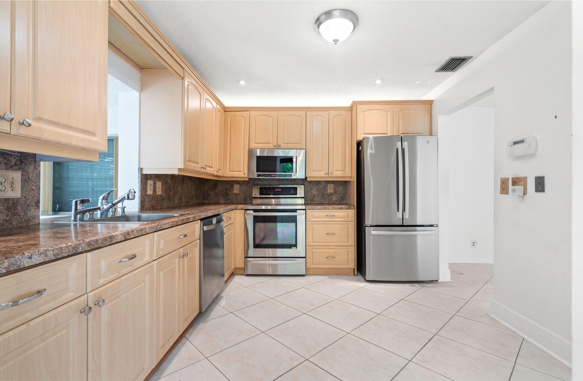 6085 Stanley Lane, Delray Beach, FL 33484 Photo