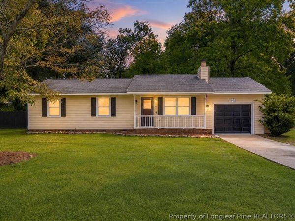 945 Kennesaw Drive, Fayetteville, NC 28314