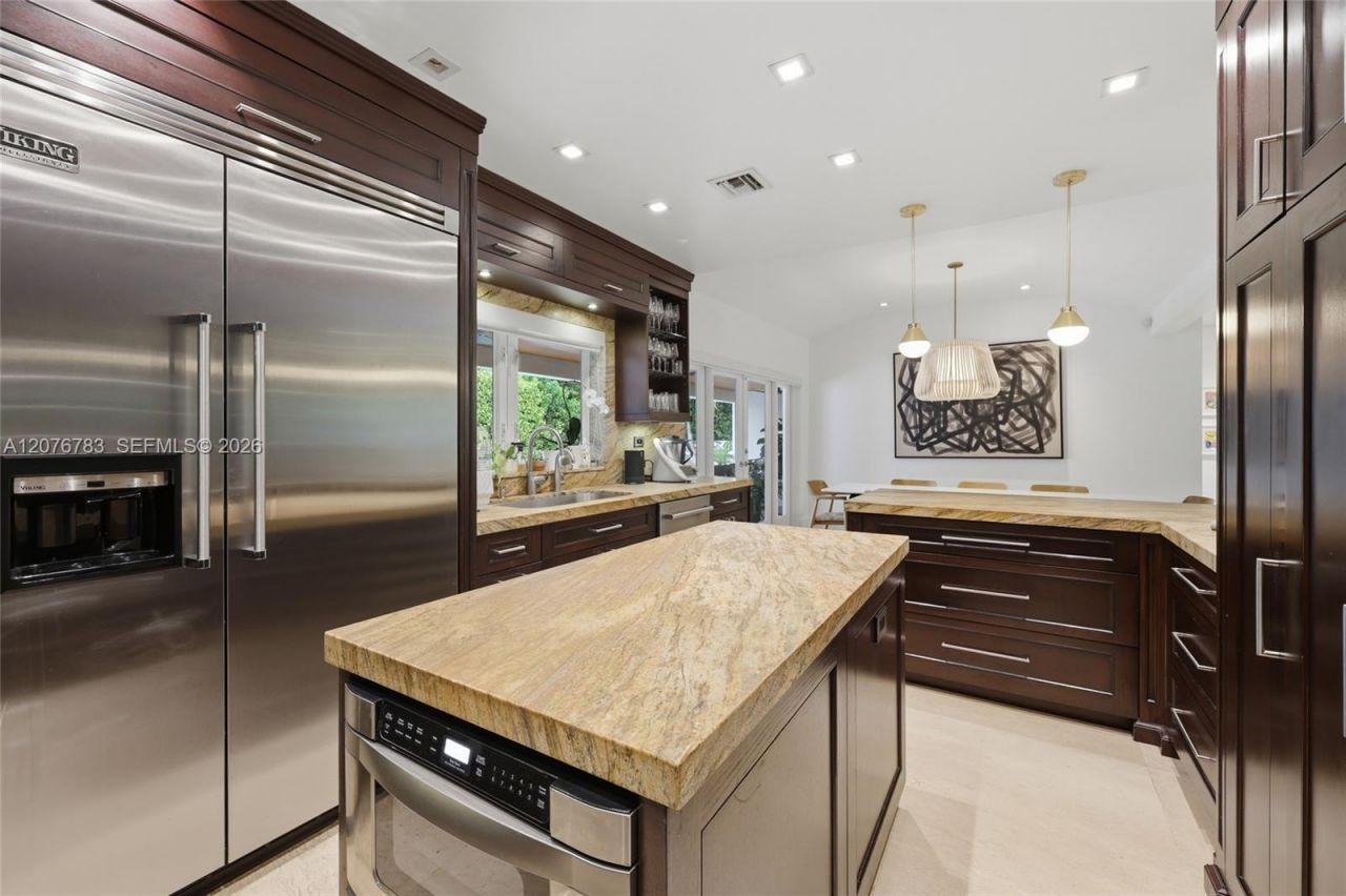 571 S Mashta Dr, Key Biscayne, FL 33149 Photo