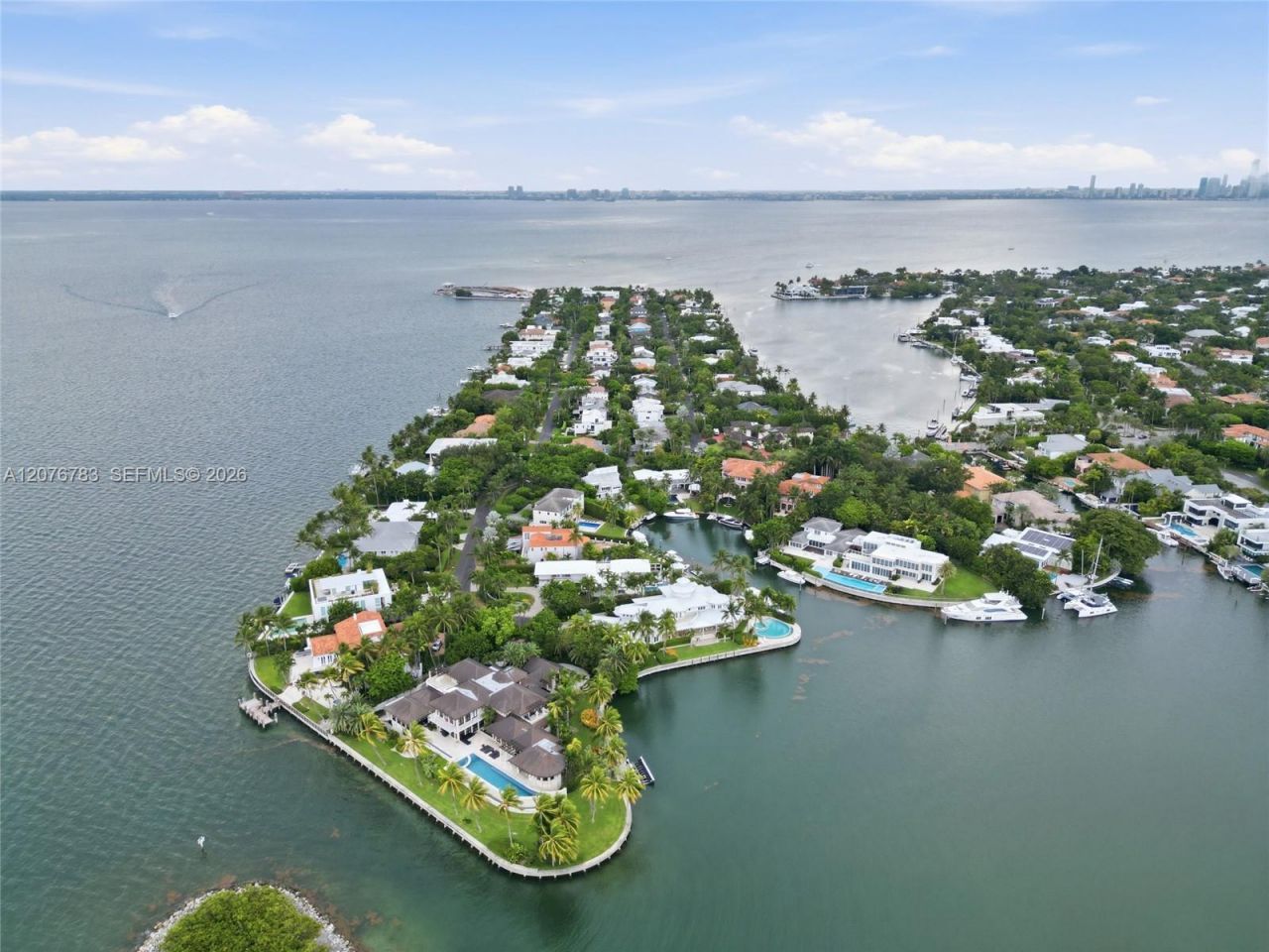 571 S Mashta Dr, Key Biscayne, FL 33149 Photo