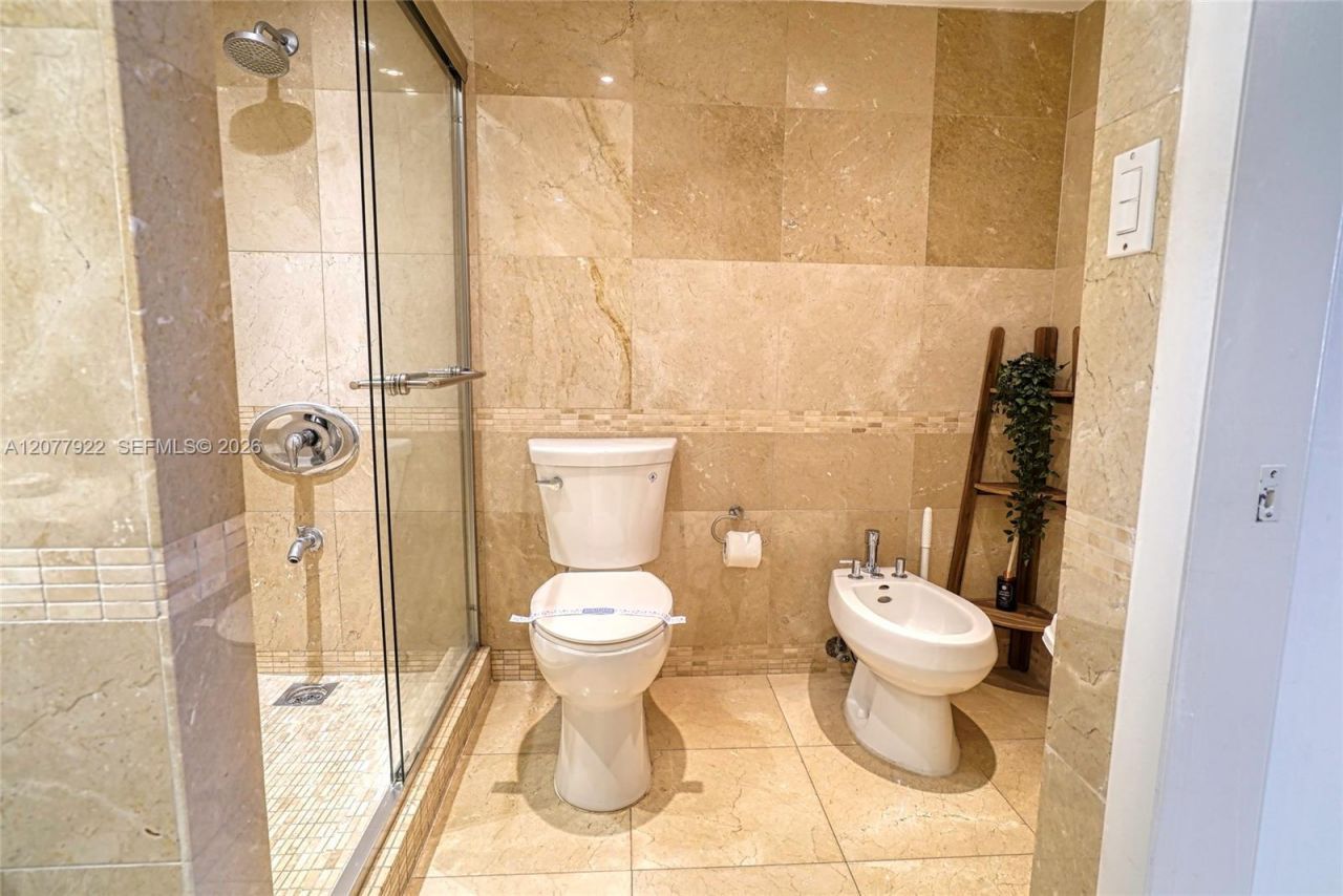 5161 Collins Ave , Unit 1101, Miami Beach, FL 33140 Photo