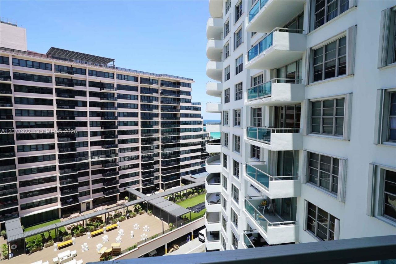 5161 Collins Ave , Unit 1101, Miami Beach, FL 33140 Photo