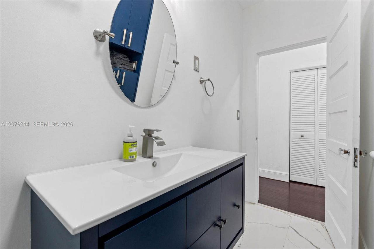 2465 Inagua Ave , Miami, FL 33133 Photo