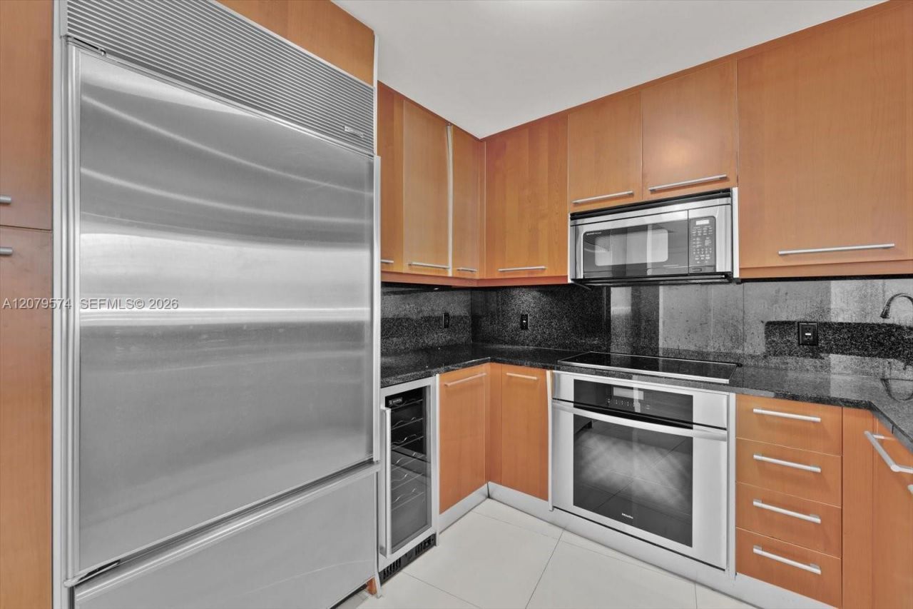 901 Brickell Key Blvd, Unit 609, Miami, FL 33131 Photo