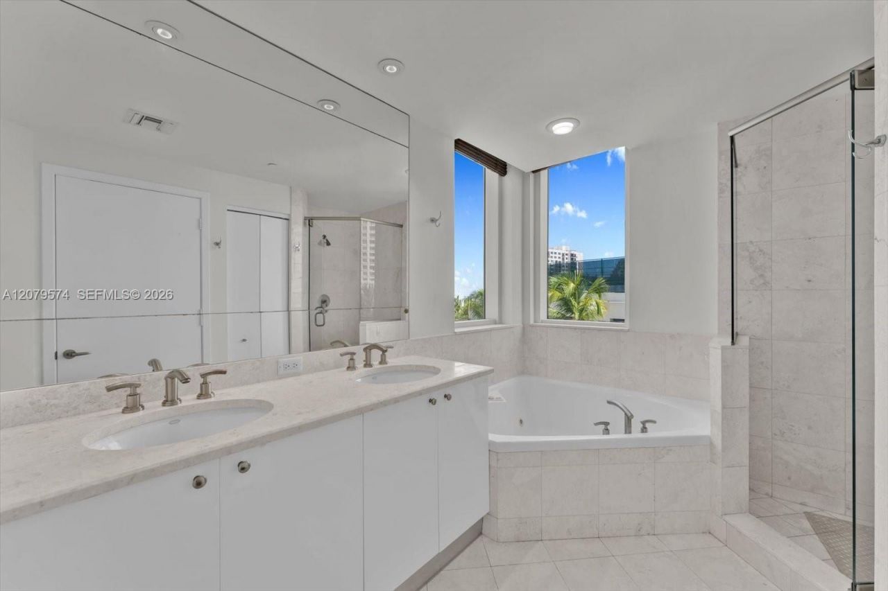 901 Brickell Key Blvd, Unit 609, Miami, FL 33131 Photo