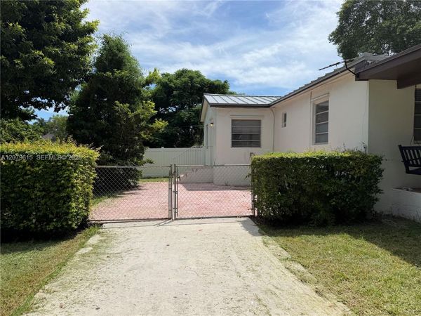 2725 SW 82 Avenue , Unit A, Miami, FL 33155