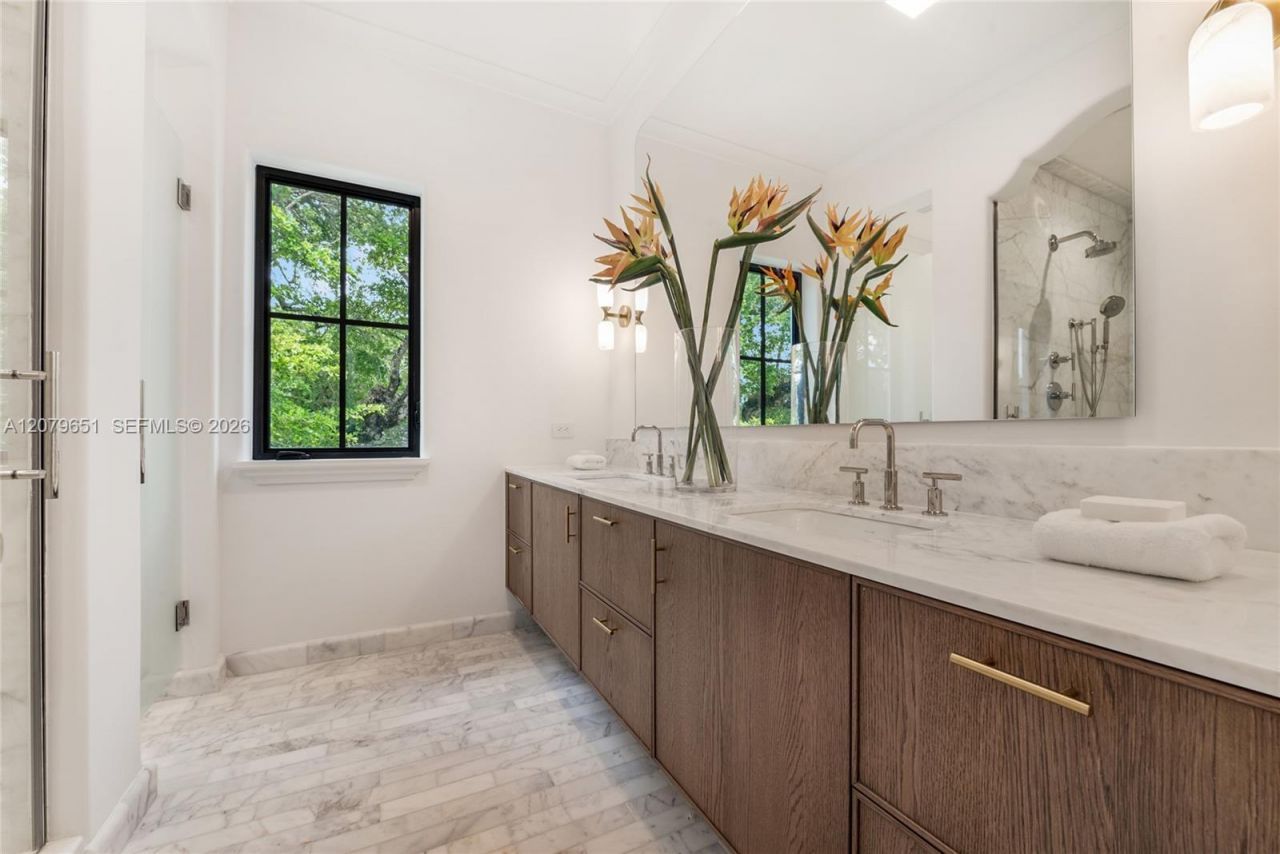 550 Malaga Ave, Unit Villa 1, Coral Gables, FL 33134 Photo