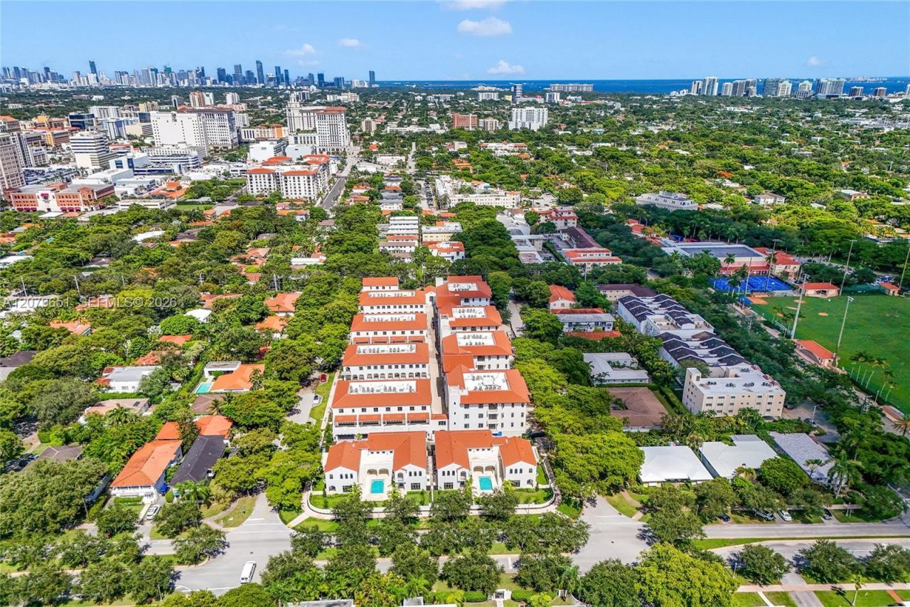550 Malaga Ave, Unit Villa 1, Coral Gables, FL 33134 Photo
