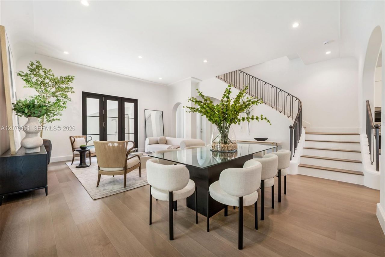 550 Malaga Ave, Unit Villa 1, Coral Gables, FL 33134 Photo