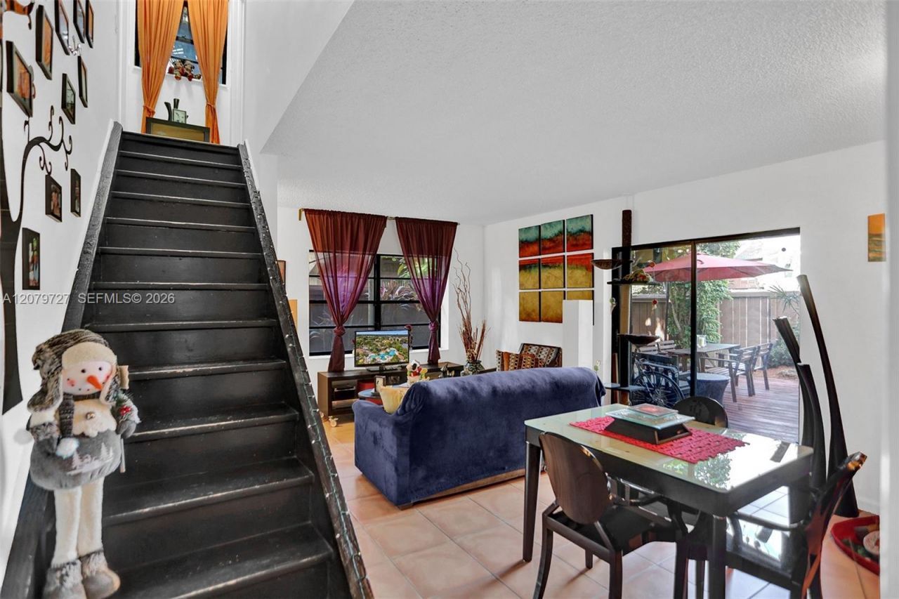 7064 SW 114th Pl , Unit G, Miami, FL 33173 Photo