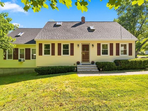 41-A Hampstead St, Methuen, MA 01844