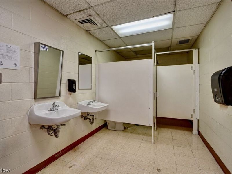 225 N 3rd Street, Dennison, OH 44621 Photo 8