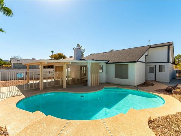 826 Anchor Drive , Henderson, NV 89015
