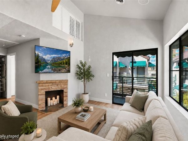 440 Elm Drive, Unit 204, Las Vegas, NV 89169