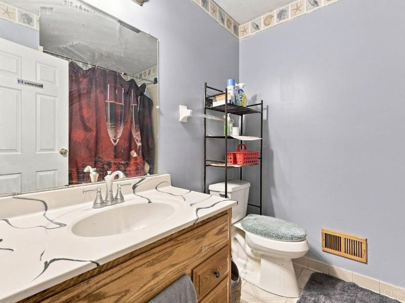 1882 Fallbrook Lane, Springfield Township, OH 45240 Photo 23