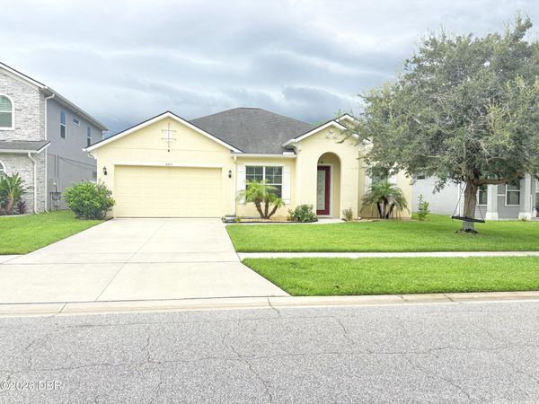 6831 Stoneheath Lane, Port Orange, FL 32128