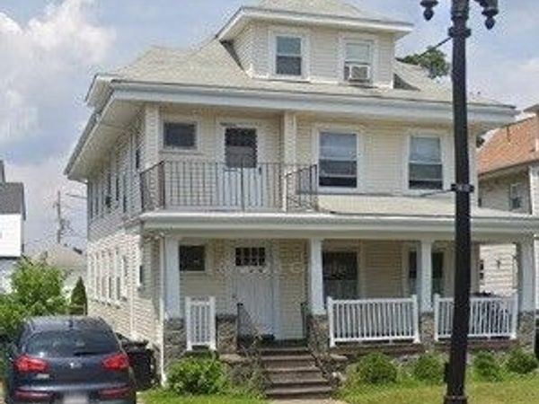 14 Beach St, Unit 1, Quincy, MA 02170