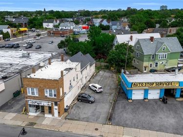 21 GRANT Street, Buffalo, NY 14213