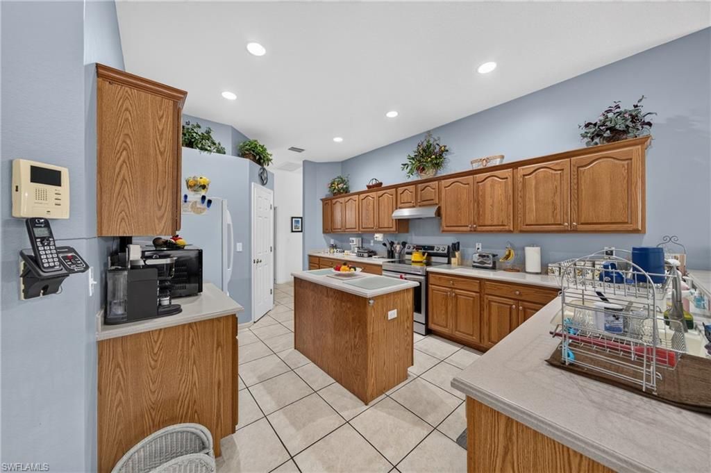 816 Palmetto Ave , Lehigh Acres, FL 33972 Photo