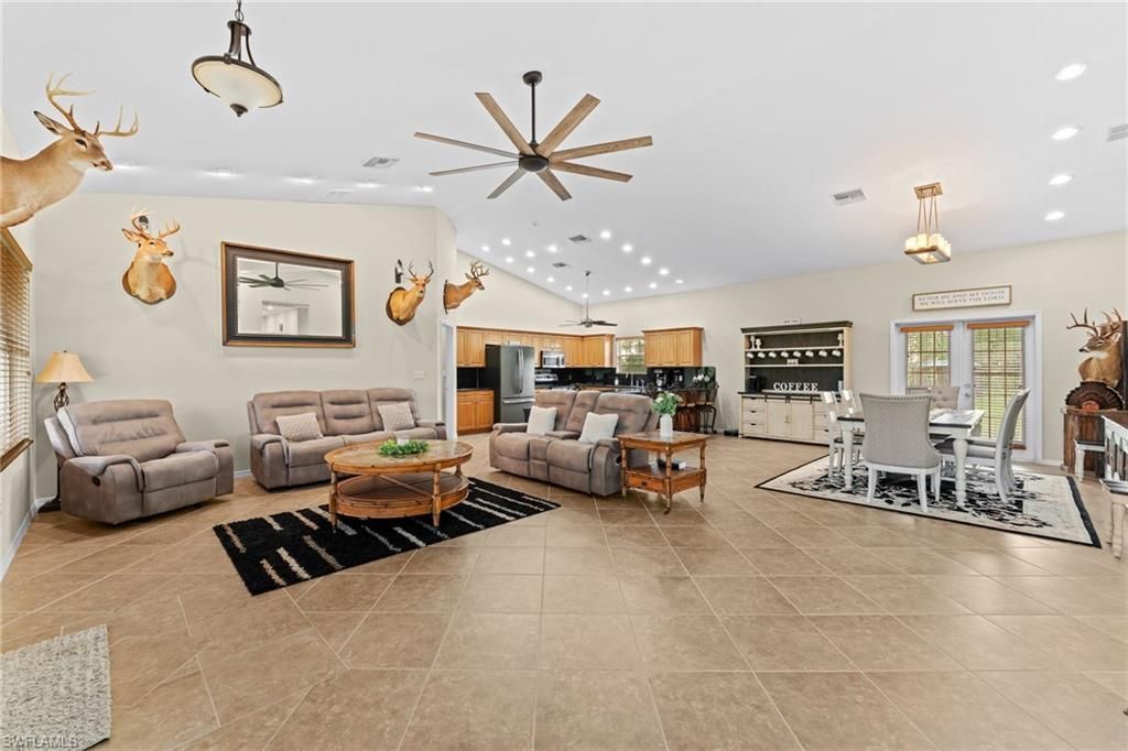 99 Trader Rd , Labelle, FL 33935 Photo