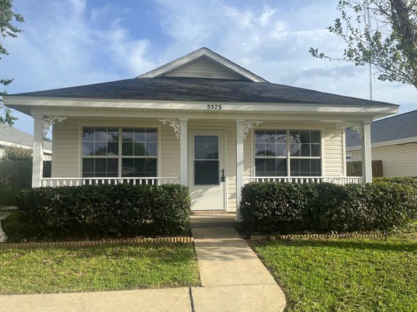 5575 Meadow Creek Place, Gulf Breeze, FL 32563