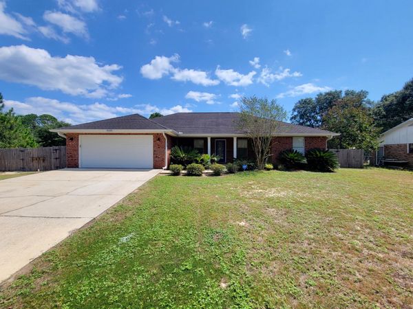 2120 Casa De Oro Street, Navarre, FL 32566