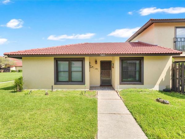 545 HUNTER CIRCLE , KISSIMMEE, FL 34758