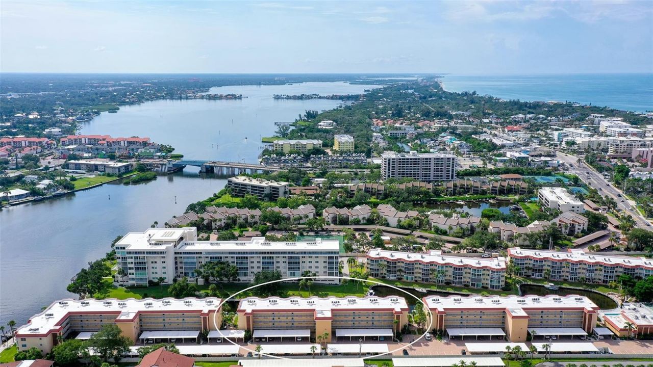 1300 N Portofino Drive, Unit 103, Sarasota, FL 34242 Photo