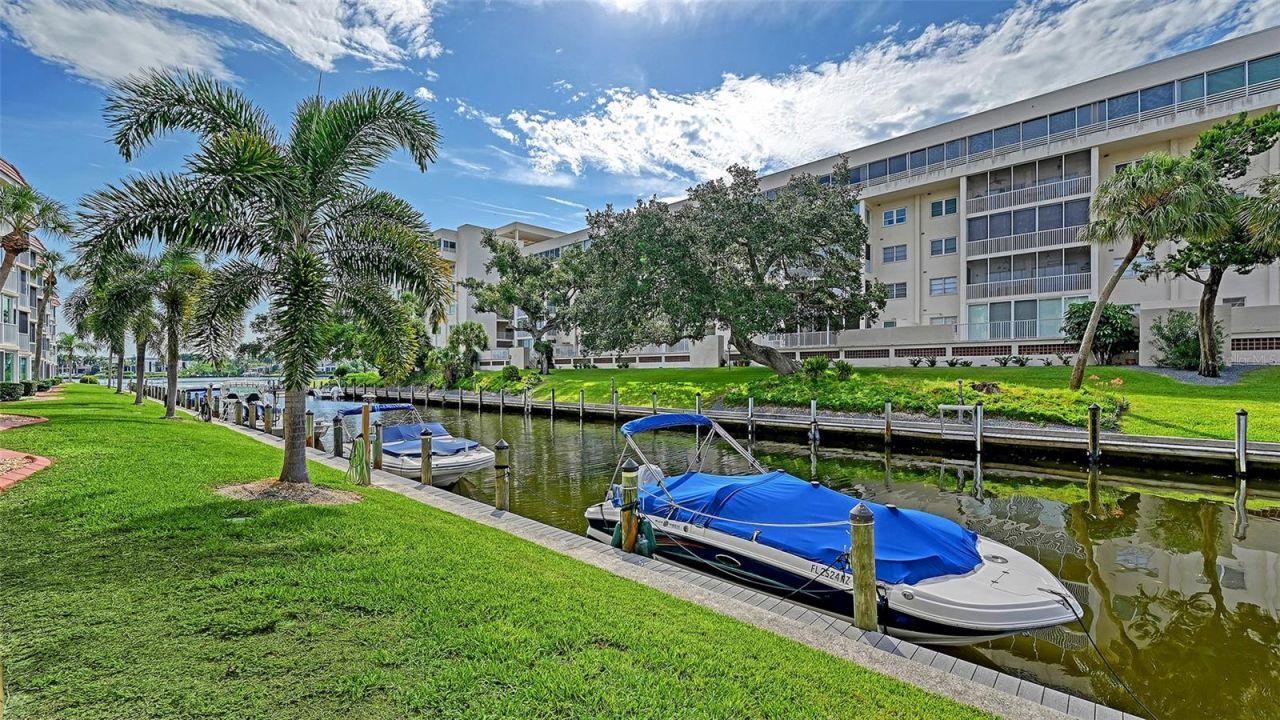 1300 N Portofino Drive, Unit 103, Sarasota, FL 34242 Photo