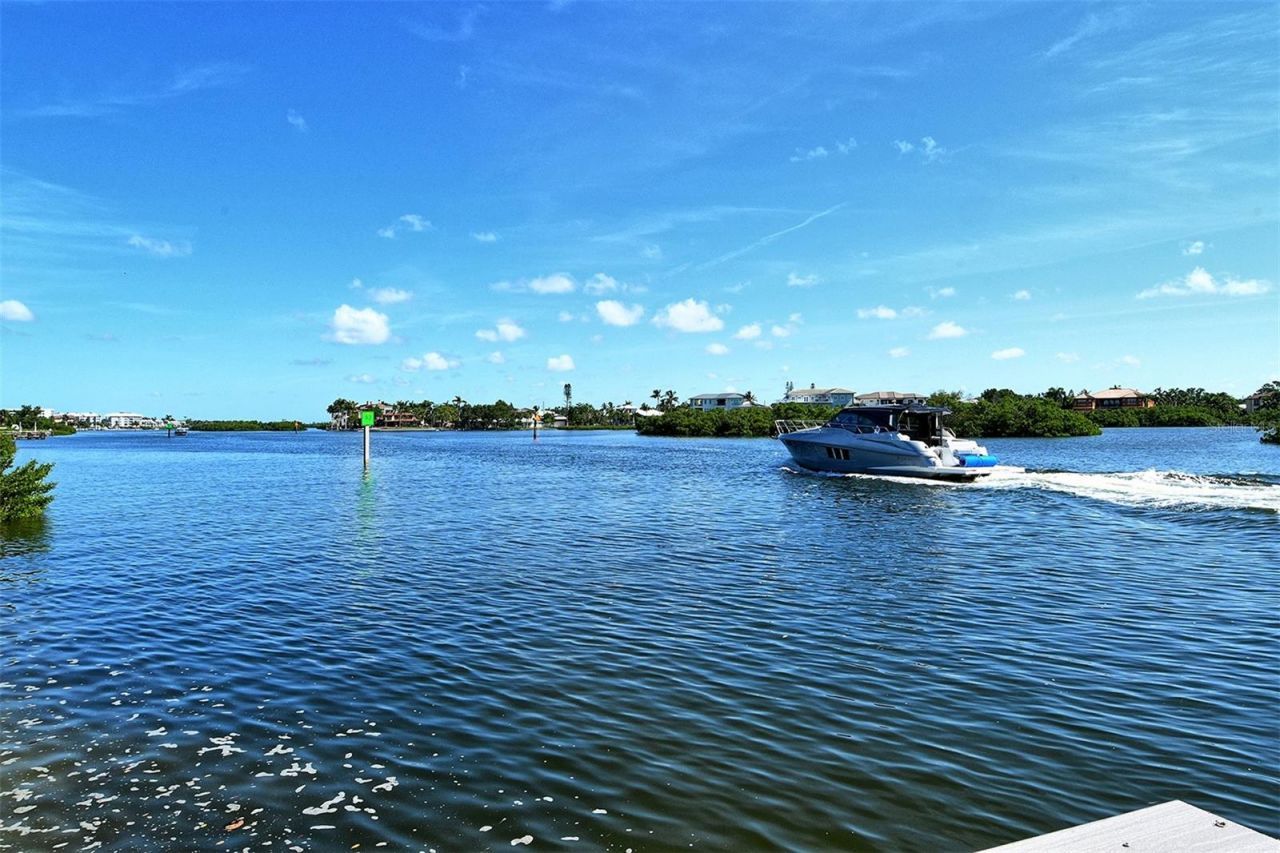 1300 N Portofino Drive, Unit 103, Sarasota, FL 34242 Photo