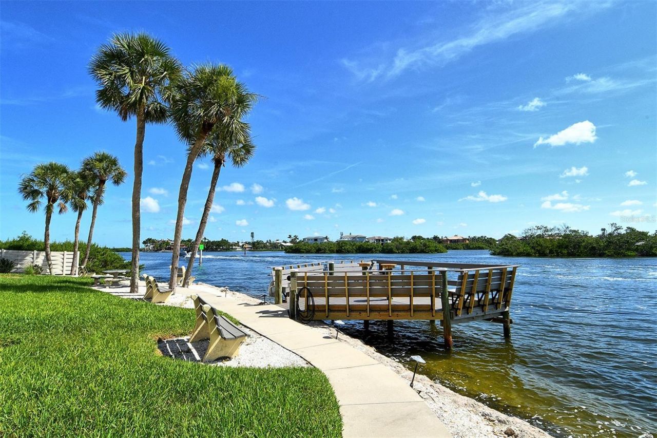 1300 N Portofino Drive, Unit 103, Sarasota, FL 34242 Photo