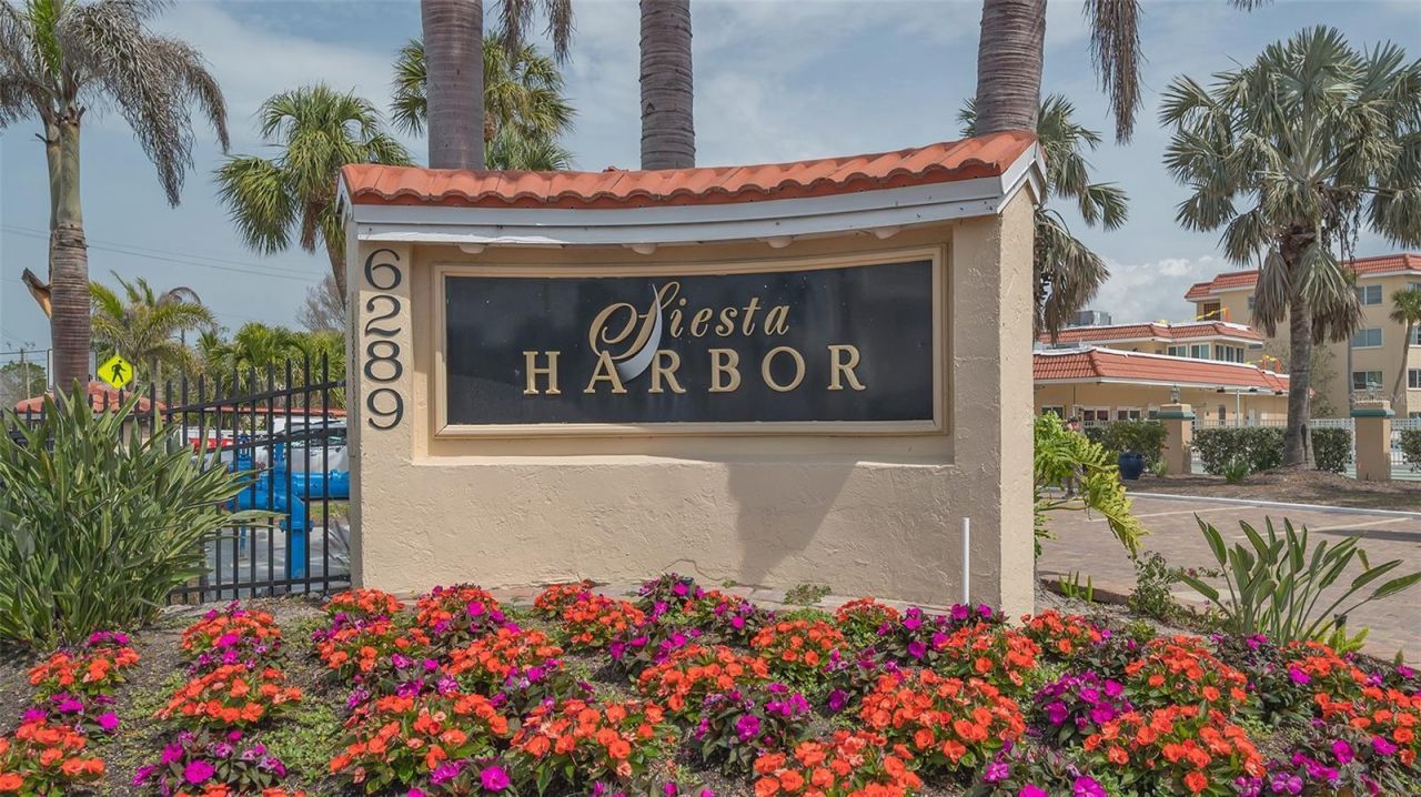 1300 N Portofino Drive, Unit 103, Sarasota, FL 34242 Photo