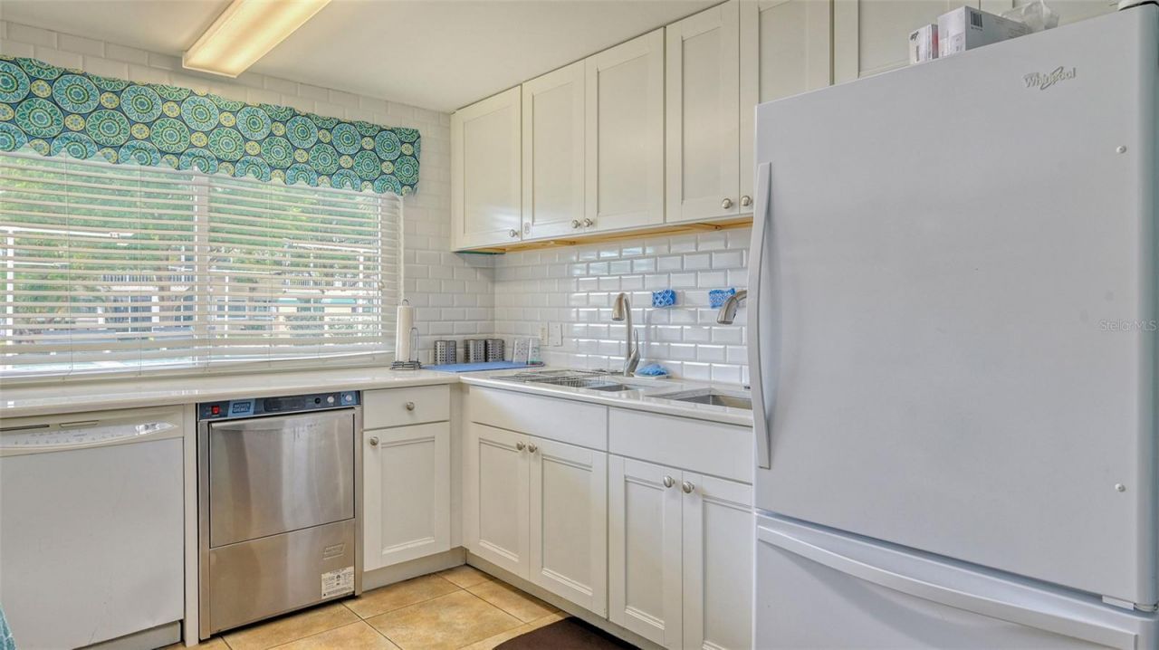 1300 N Portofino Drive, Unit 103, Sarasota, FL 34242 Photo