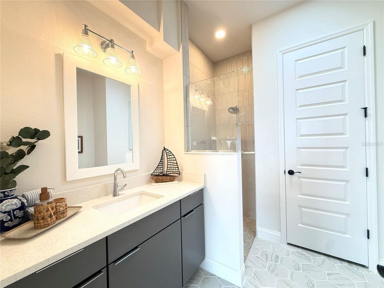 1561 Lake Bank Lane, Deland, FL 32724 Photo