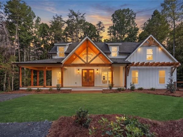 300 Rainmore Drive, Dahlonega, GA 30533