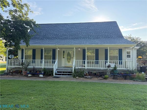 504 Long Point Lane, Topping, VA 23169