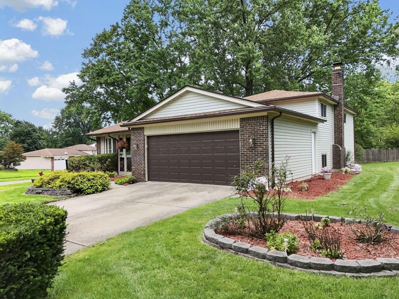 333 Dellfield Way, Gahanna, OH 43230 Photo 3