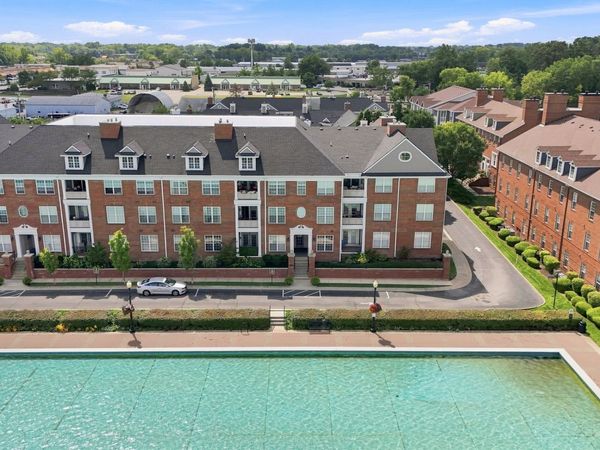 451 American Way N, Unit 2G, Carmel, IN 46032