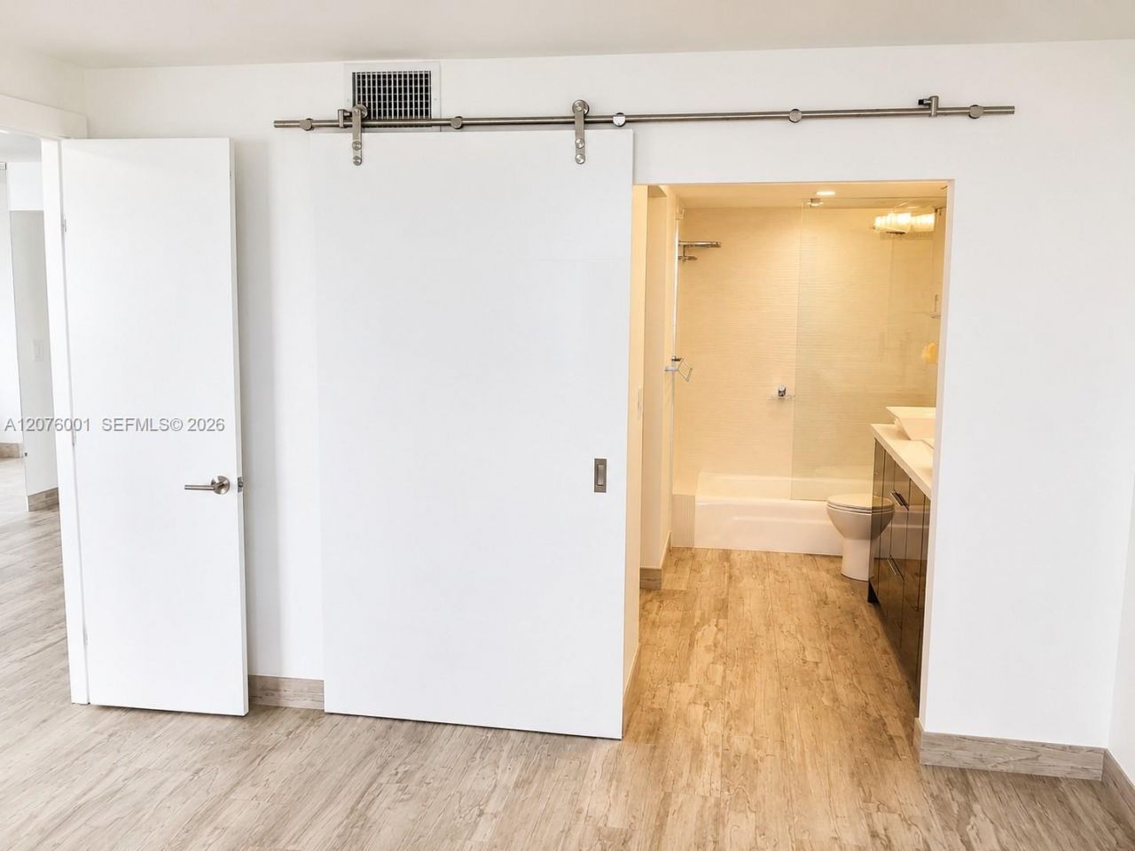2333 Brickell Ave., Unit 2309, Miami, FL 33129 Photo