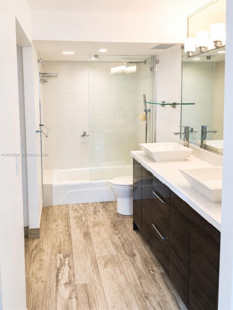 2333 Brickell Ave., Unit 2309, Miami, FL 33129 Photo