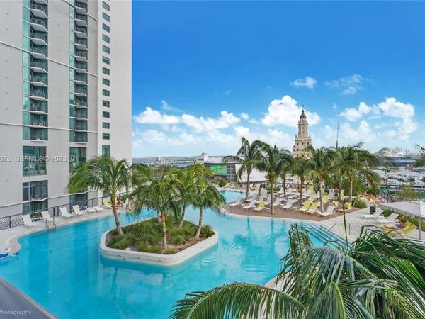 159 NE 6th St , Unit 3303, Miami, FL 33132