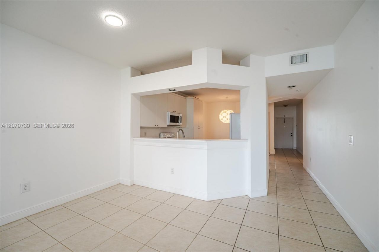 10750 NW 66th St , Unit 102, Doral, FL 33178 Photo