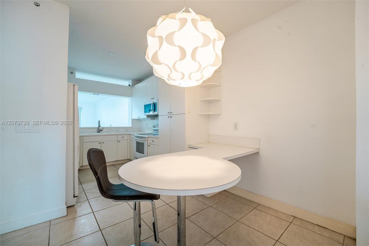 10750 NW 66th St , Unit 102, Doral, FL 33178 Photo